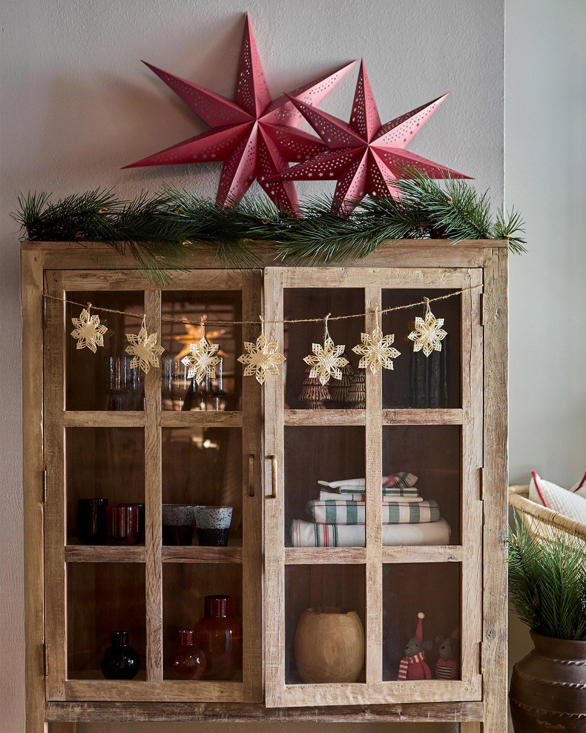 RIKO Vitrinskåp, Natur