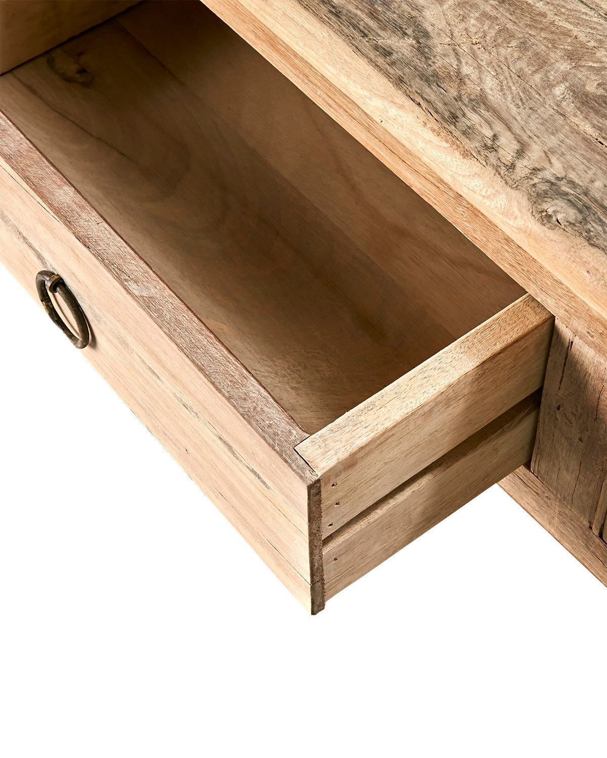 RIKO Avlastningsbord, Natur