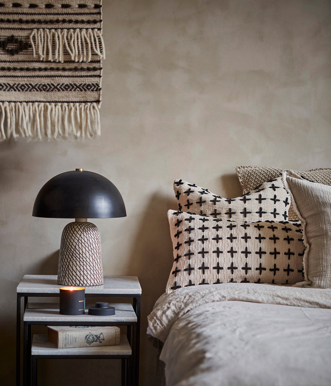 MAJA Kuddfodral, Elfenben/svart