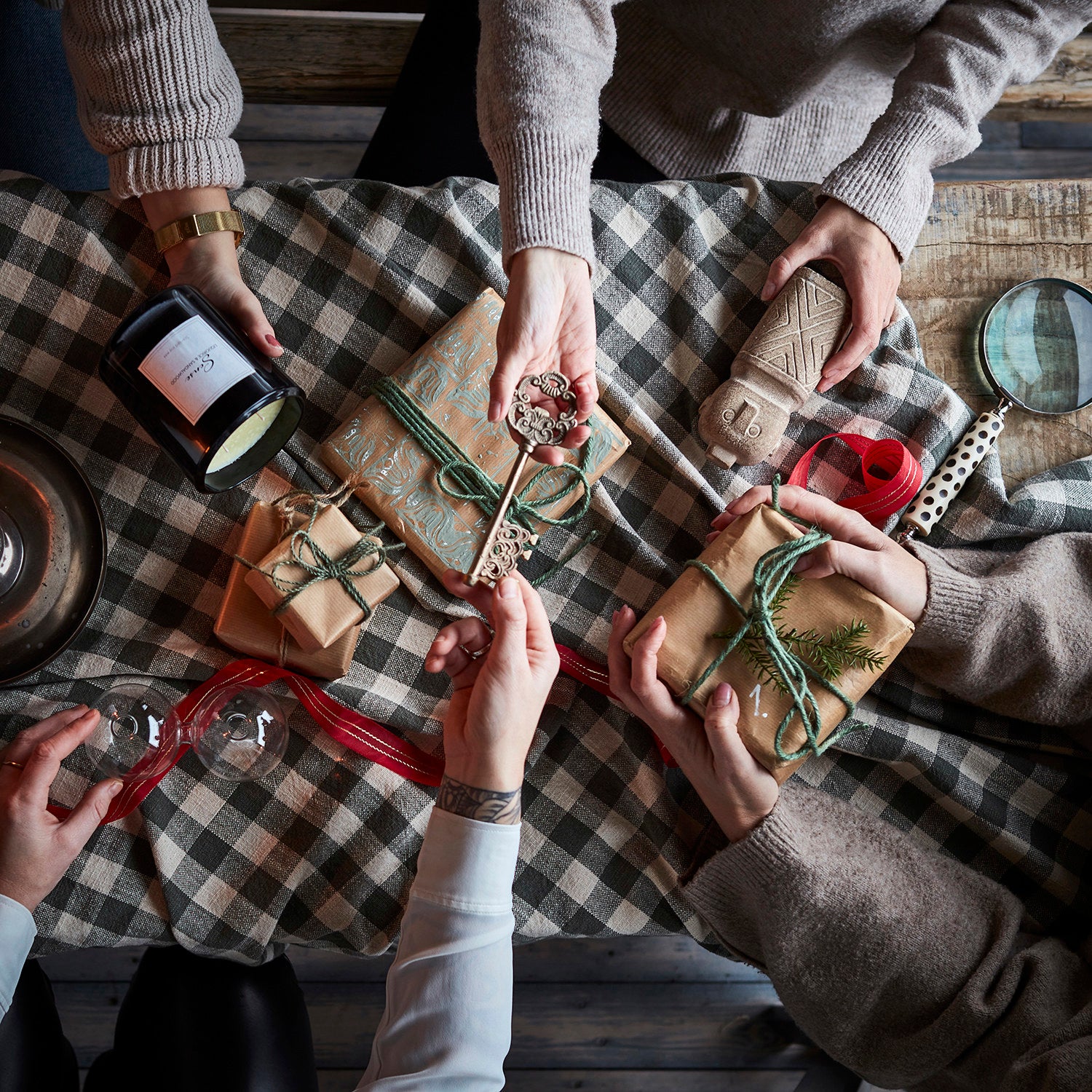 INGRID Bordsduk, Lila/elfenben