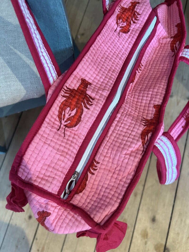 Väska, rosa med kräftor