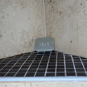 Azur Rostfri tvålförvaring för resan | Med dränering | Hållbart resande