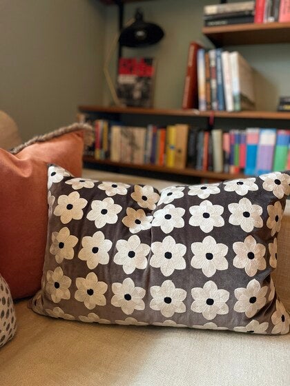 Daisy Kuddfodral Mullvad 40x60cm