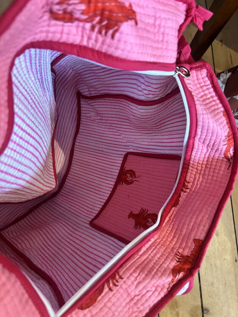 Väska, rosa med kräftor